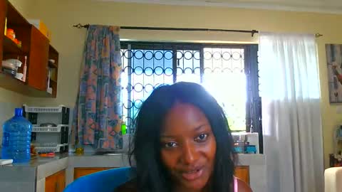 Snapshot of cute_annah chatting on 05/19/26, 06:09 cute annah online show from 05/19/26, 06:09