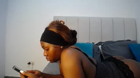 Liya online show from 09/29/25, 09:47