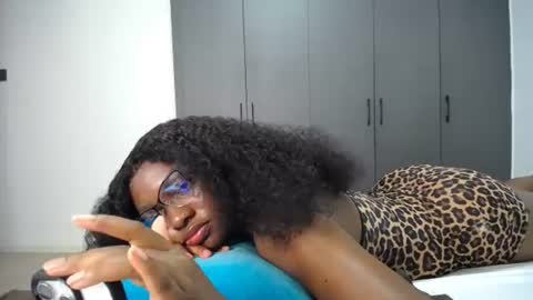 Liya online show from 07/14/26, 02:05