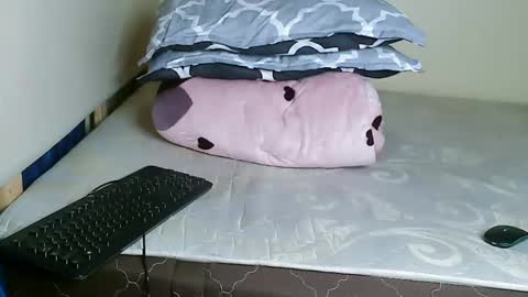 V EE online show from 01/09/25, 07:52