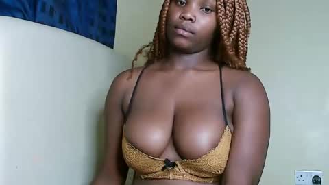 V EE online show from 02/21/25, 01:44