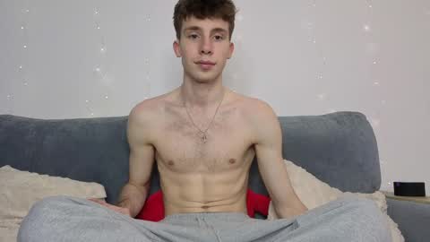 Snapshot of cute_brian chatting on 05/20/26, 04:57 Im Brian online show from 05/20/26, 04:57
