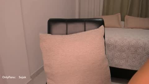 Sara online show from 09/28/25, 03:56