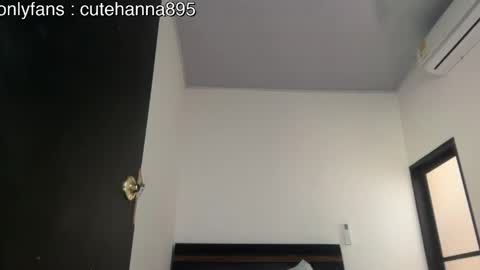 Snapshot of cute_cat12 chatting on 04/16/26, 04:52 cute online show from 04/16/26, 04:52