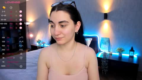 Snapshot of cute_chus chatting on 01/14/25, 05:19 Hanna online show from 01/14/25, 05:19