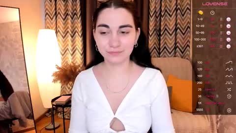 Snapshot of cute_chus chatting on 02/11/25, 07:44 Hanna online show from 02/11/25, 07:44