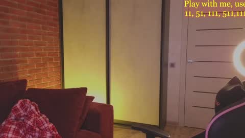 Everyday stream in the same time online show from 12/16/24, 02:27