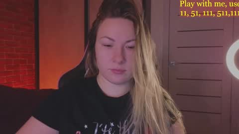 Everyday stream in the same time online show from 01/09/25, 01:39