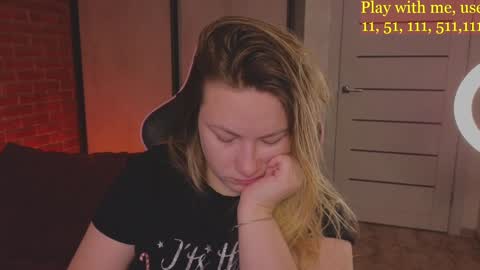 Everyday stream in the same time online show from 01/14/25, 01:26