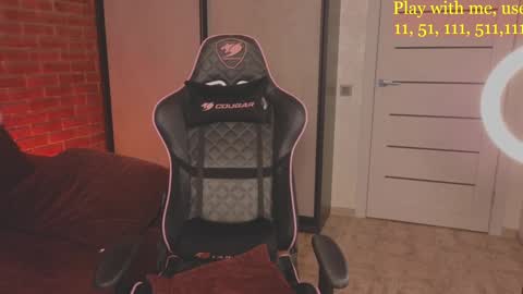 Everyday stream in the same time online show from 01/28/25, 07:53