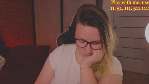 Everyday stream in the same time online show from 02/12/25, 05:05