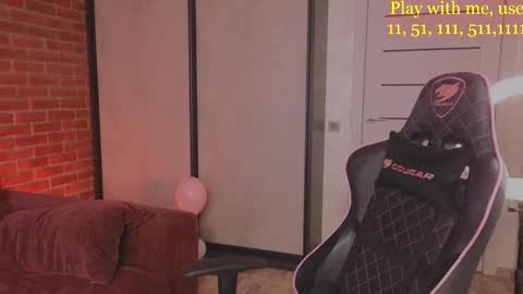 Everyday stream in the same time online show from 02/28/25, 01:37