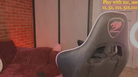 Everyday stream in the same time online show from 03/02/25, 07:32