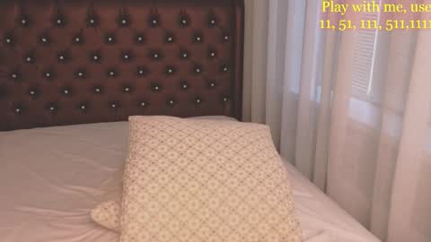 Everyday stream in the same time online show from 03/08/26, 02:04