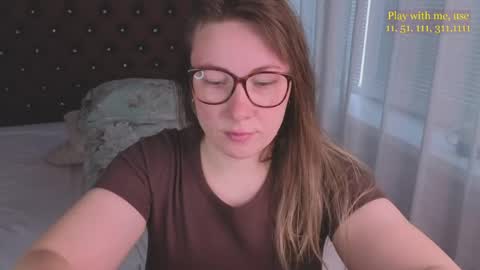 Everyday stream in the same time online show from 05/08/26, 01:33