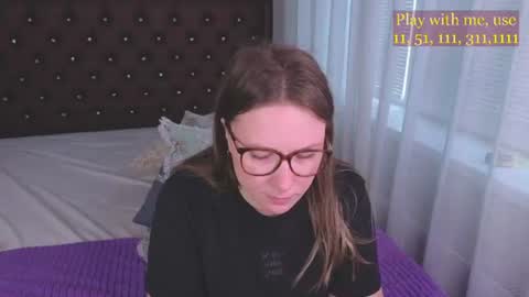 Snapshot of cute_darina chatting on 06/15/26, 01:30 Everyday stream in the same time online show from 06/15/26, 01:30