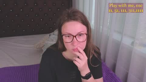 Snapshot of cute_darina chatting on 06/22/26, 01:29 Everyday stream in the same time online show from 06/22/26, 01:29