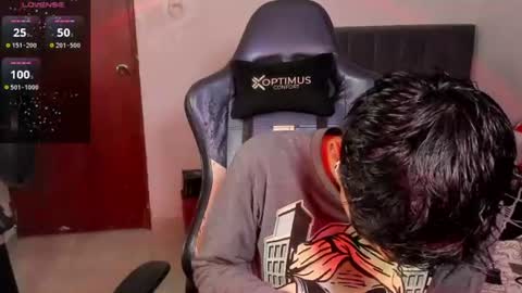 Snapshot of cute_diego_ chatting on 06/10/26, 11:03 Diego online show from 06/10/26, 11:03