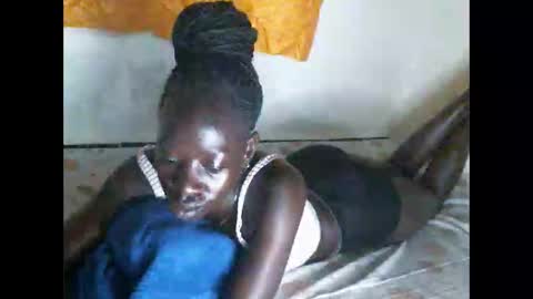 cute_doria online show from 09/13/25, 04:07