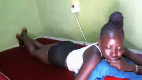 cute_doria online show from 10/26/25, 03:29