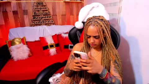    Independent Model online show from 12/14/24, 01:17