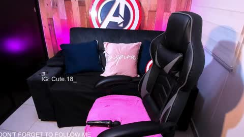    Independent Model online show from 03/04/25, 02:17