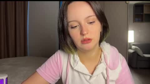 Snapshot of cute_emiliya chatting on 04/03/26, 02:42 Emily online show from 04/03/26, 02:42