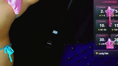 Snapshot of cute_feem chatting on 09/18/25, 05:31 cute_feem online show from 09/18/25, 05:31