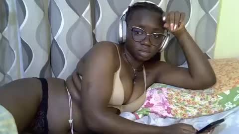 Snapshot of cute_gee chatting on 05/20/26, 10:49 daddysdoll online show from 05/20/26, 10:49