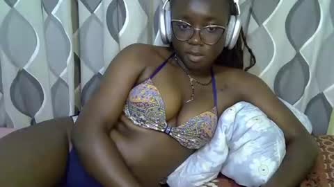 Snapshot of cute_gee chatting on 05/27/26, 06:05 daddysdoll online show from 05/27/26, 06:05