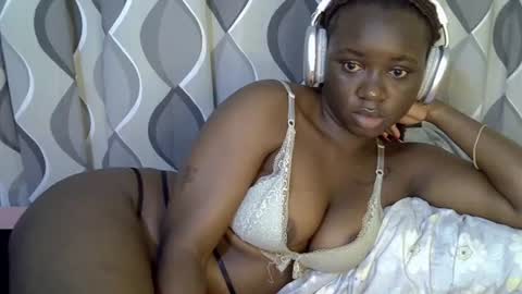 Snapshot of cute_gee chatting on 06/28/26, 09:26 daddysdoll online show from 06/28/26, 09:26