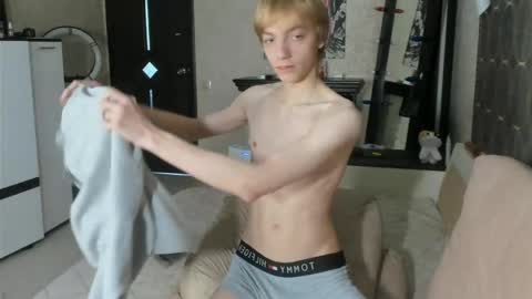 Snapshot of cute_grecha chatting on 04/28/26, 05:56 Grisha online show from 04/28/26, 05:56