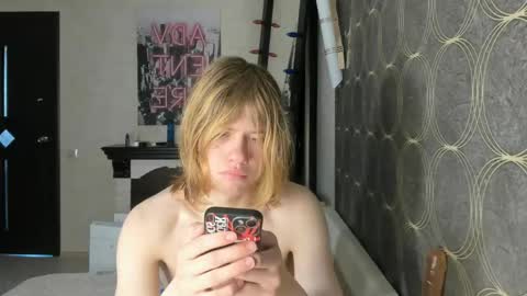 Snapshot of cute_grecha chatting on 04/29/26, 05:44 Grisha online show from 04/29/26, 05:44