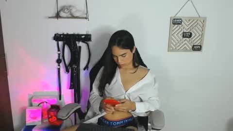 Cute horny1 online show from 01/24/25, 09:17