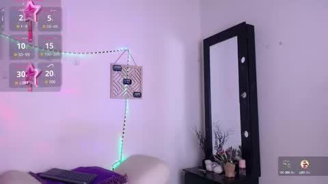 Snapshot of cute_horny12 chatting on 10/11/25, 03:06 Cute horny1 online show from 10/11/25, 03:06