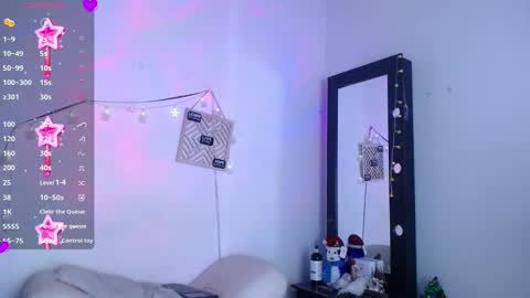 Snapshot of cute_horny12 chatting on 11/25/25, 02:00 Cute horny1 online show from 11/25/25, 02:00