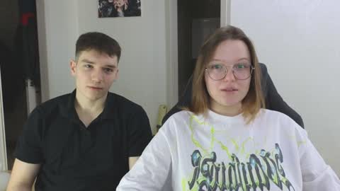 Snapshot of cute_junk chatting on 12/12/24, 02:26 Kite and Jack online show from 12/12/24, 02:26