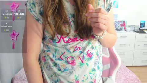 Snapshot of cute_kate0 chatting on 10/05/25, 09:40 cute_kate0 online show from 10/05/25, 09:40