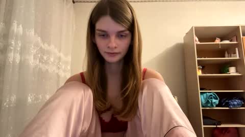cute_kitte online show from 02/10/25, 06:03