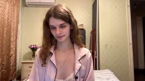 cute_kitte online show from 10/11/25, 07:01