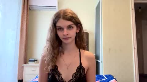 cute_kitte online show from 11/06/25, 12:06