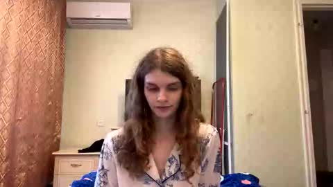 cute_kitte online show from 11/13/25, 01:32