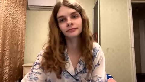 cute_kitte online show from 11/20/25, 10:09
