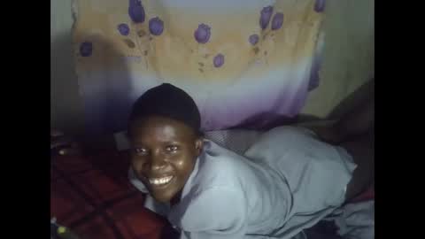 Snapshot of cute_leylah chatting on 04/18/26, 06:23 cute_leylah online show from 04/18/26, 06:23