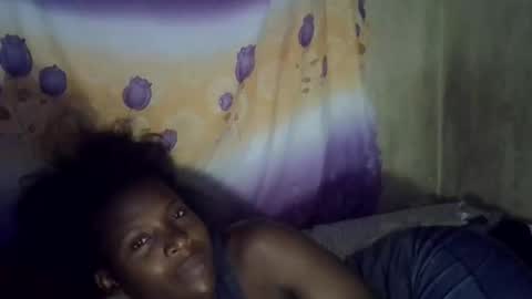 Snapshot of cute_leylah chatting on 04/26/26, 03:04 cute_leylah online show from 04/26/26, 03:04
