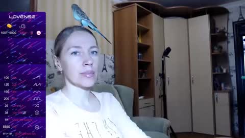 cute_lion_ online show from 02/06/25, 09:43