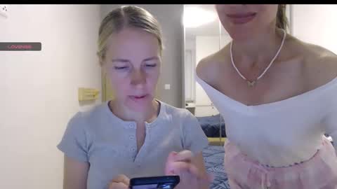 cute_lion_ online show from 10/03/25, 04:15