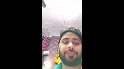 Snapshot of cute_lucky7080 chatting on 02/19/26, 06:59 Cute Lucky online show from 02/19/26, 06:59