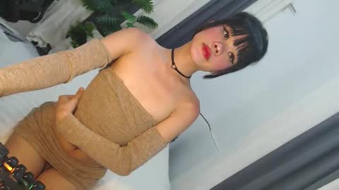 Snapshot of cute_maloi chatting on 04/05/26, 12:35 Jane online show from 04/05/26, 12:35