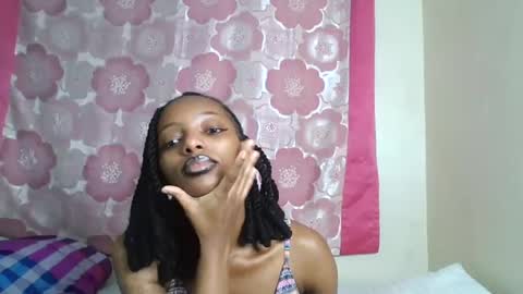 Snapshot of cute_messy chatting on 07/16/26, 01:00 cute messy online show from 07/16/26, 01:00